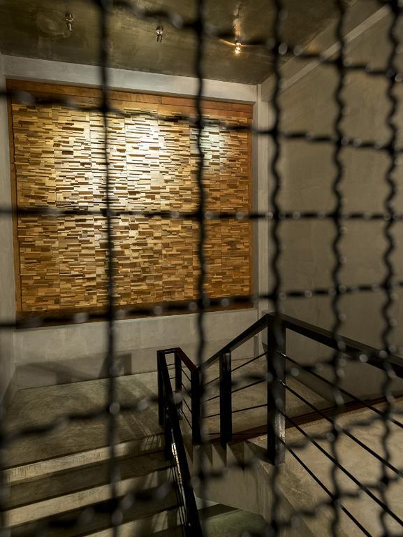 Thapae Loft Hotell Chiang Mai Exteriör bild