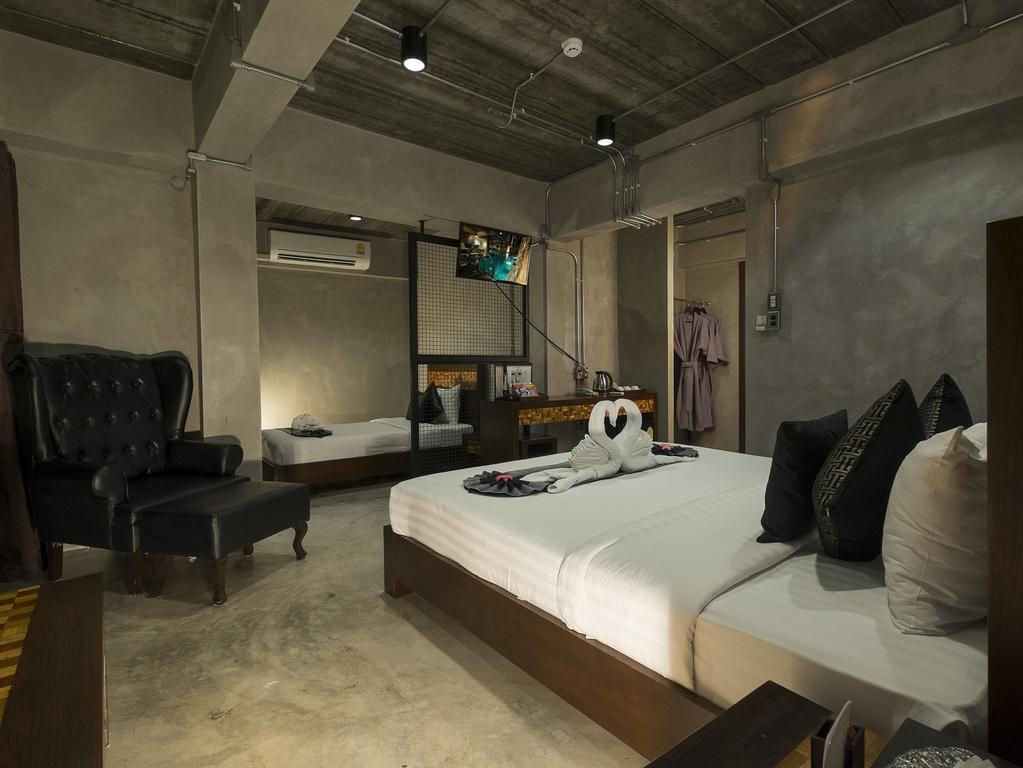 Thapae Loft Hotell Chiang Mai Exteriör bild