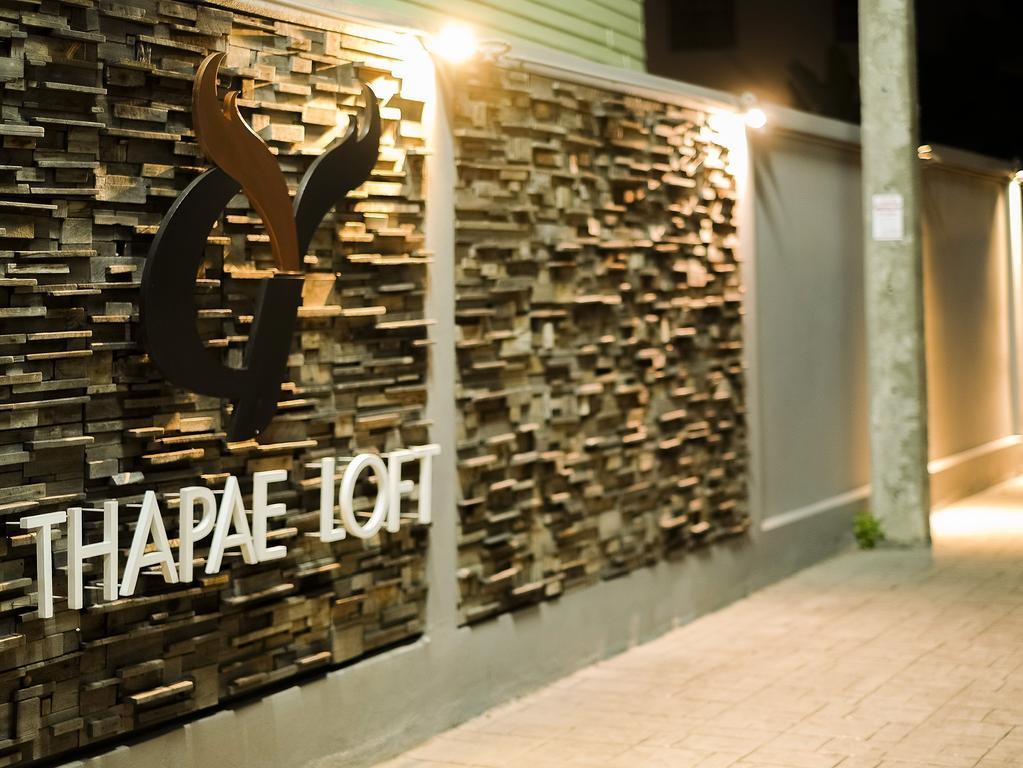 Thapae Loft Hotell Chiang Mai Exteriör bild