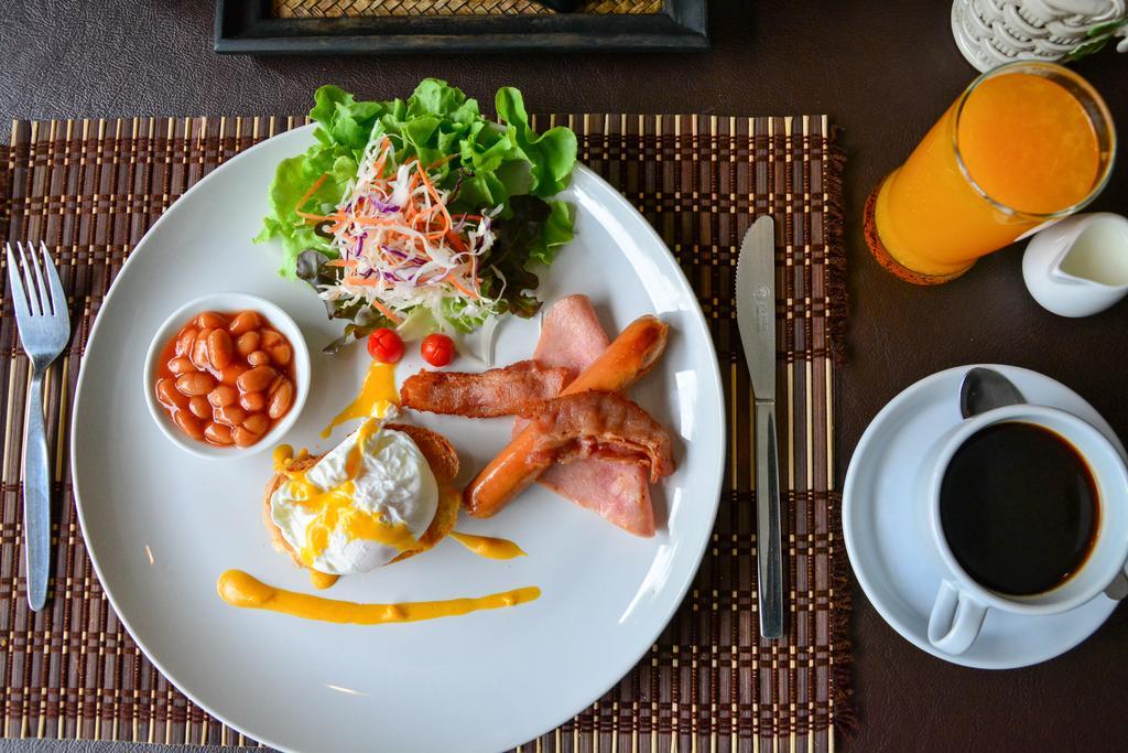 Thapae Loft Hotell Chiang Mai Exteriör bild