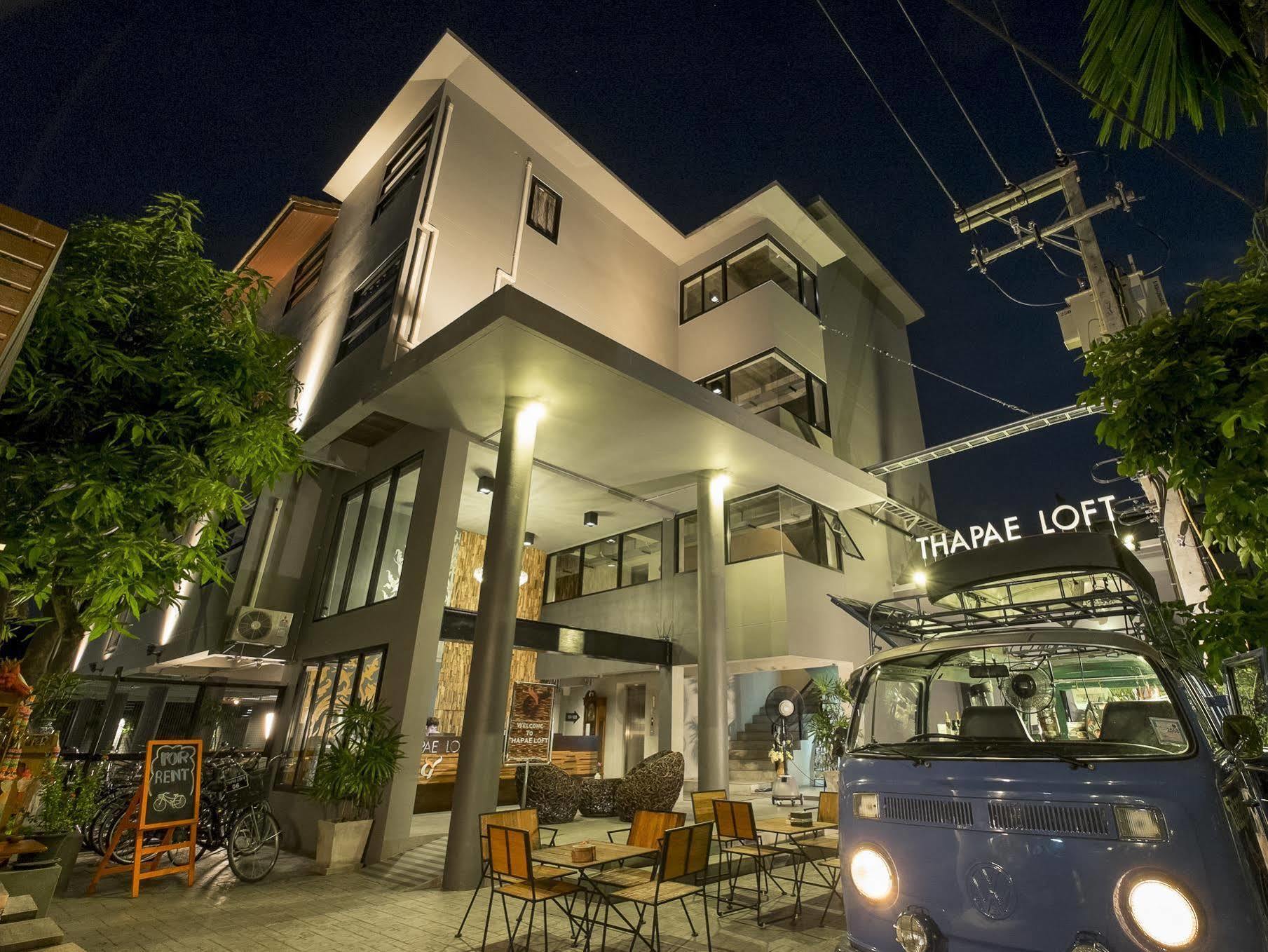 Thapae Loft Hotell Chiang Mai Exteriör bild