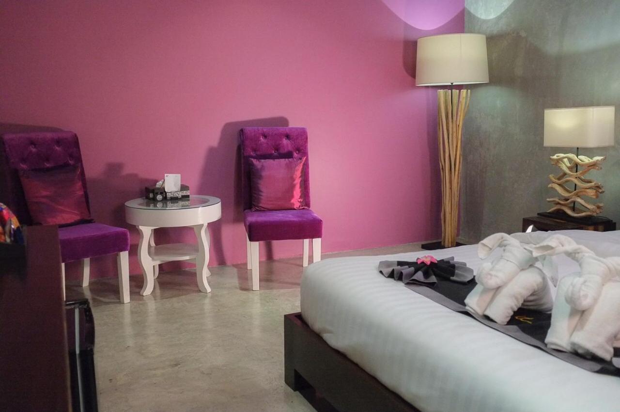 Thapae Loft Hotell Chiang Mai Exteriör bild